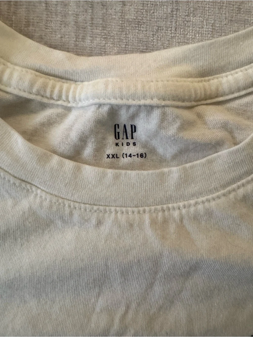EUC Gap Kids girls tropical postcard tshirt. Youth XXL